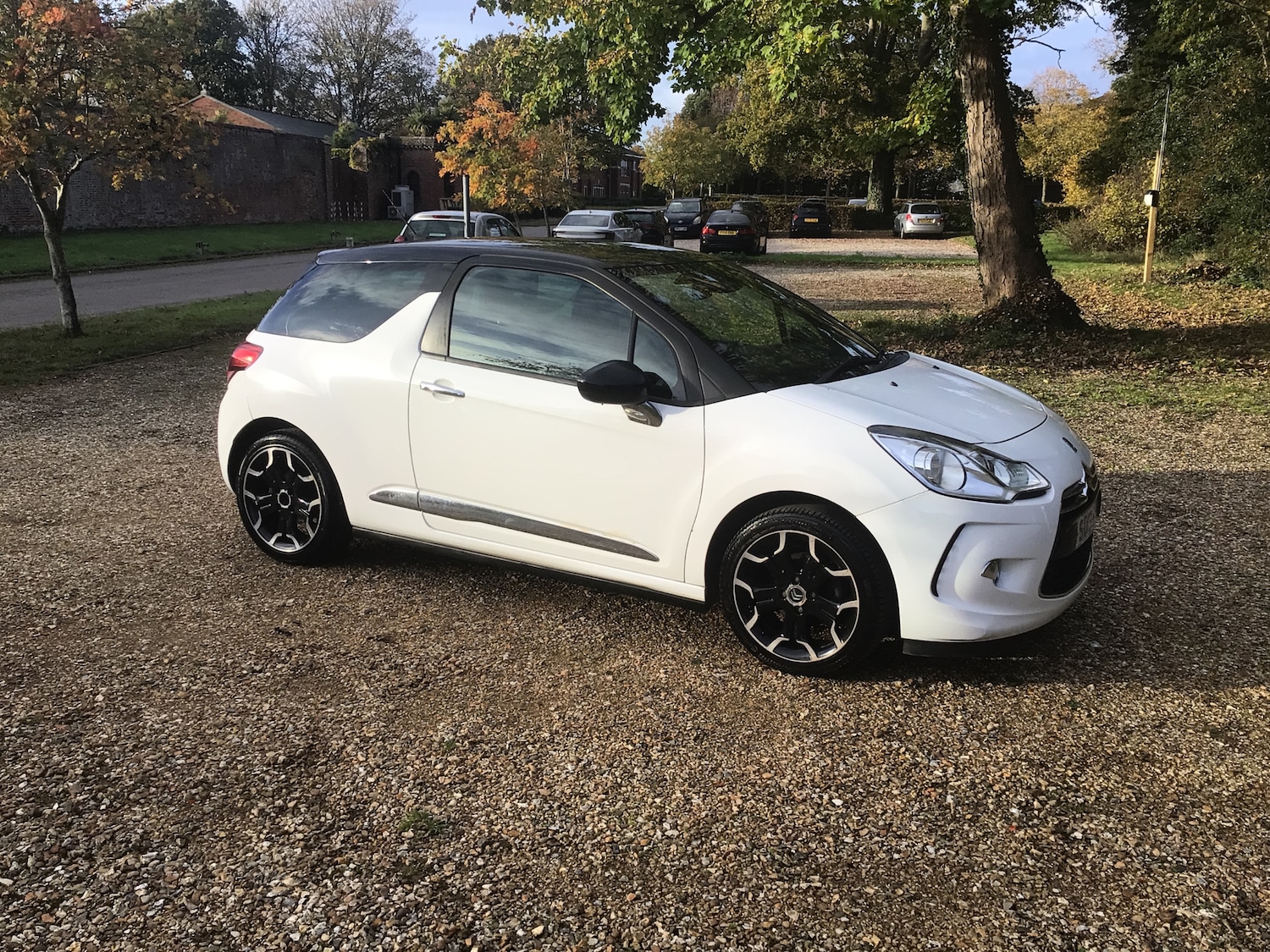 Used Citroen DS3 2013 for sale - 76514371: Photo 2
