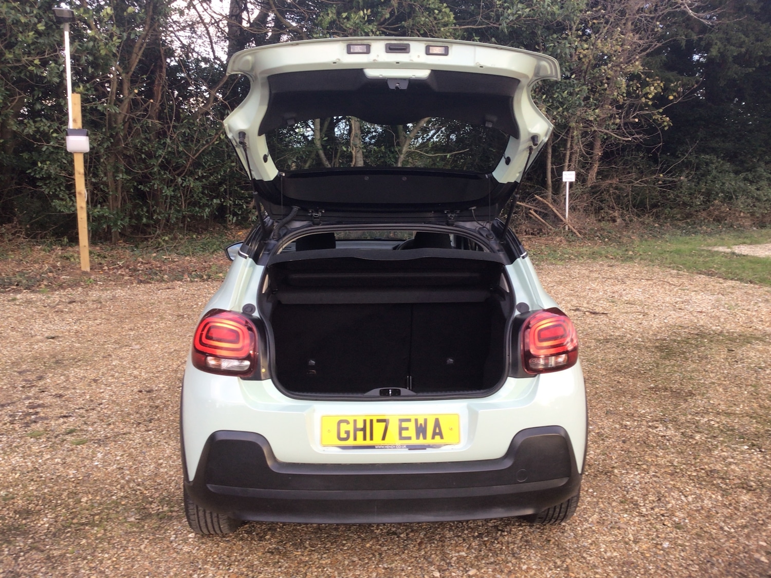 Used Citroen C3 2017 for sale - 76704599: Photo 9