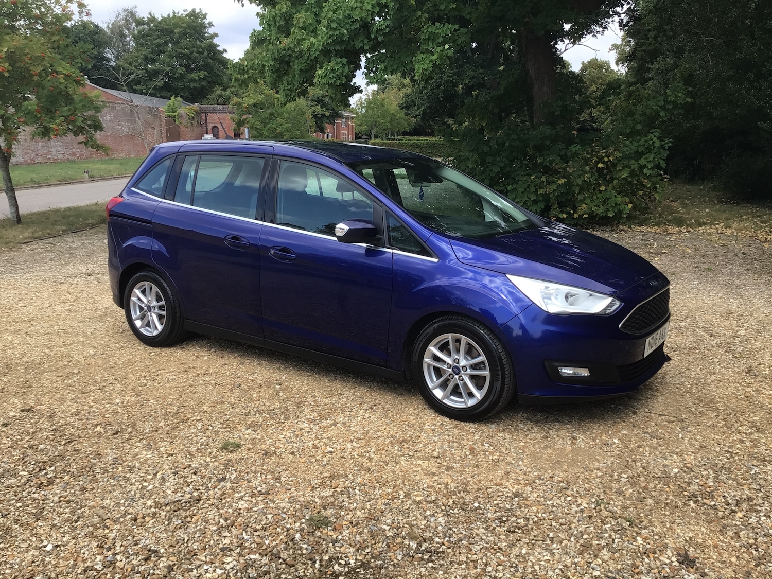 Used Ford Grand C-Max 2016 for sale - 76514360: Photo 2