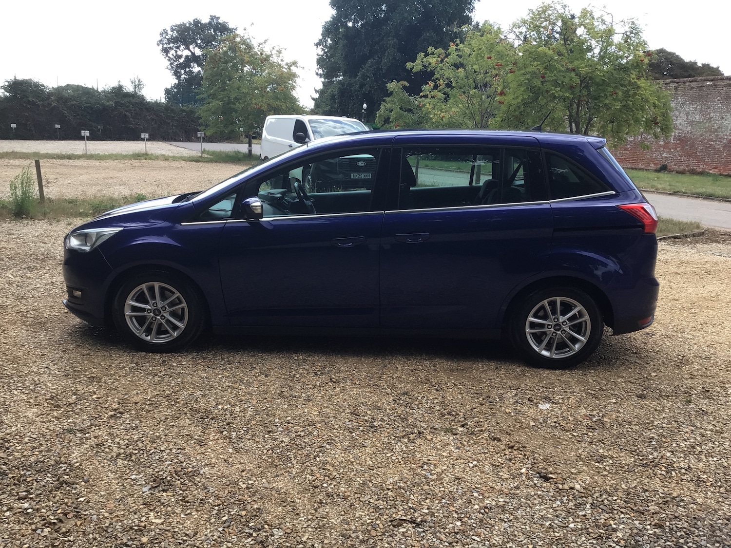 Used Ford Grand C-Max 2016 for sale - 76514360: Photo 5