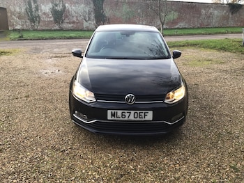 Used Volkswagen Polo 2017 for sale - 76685527: Photo