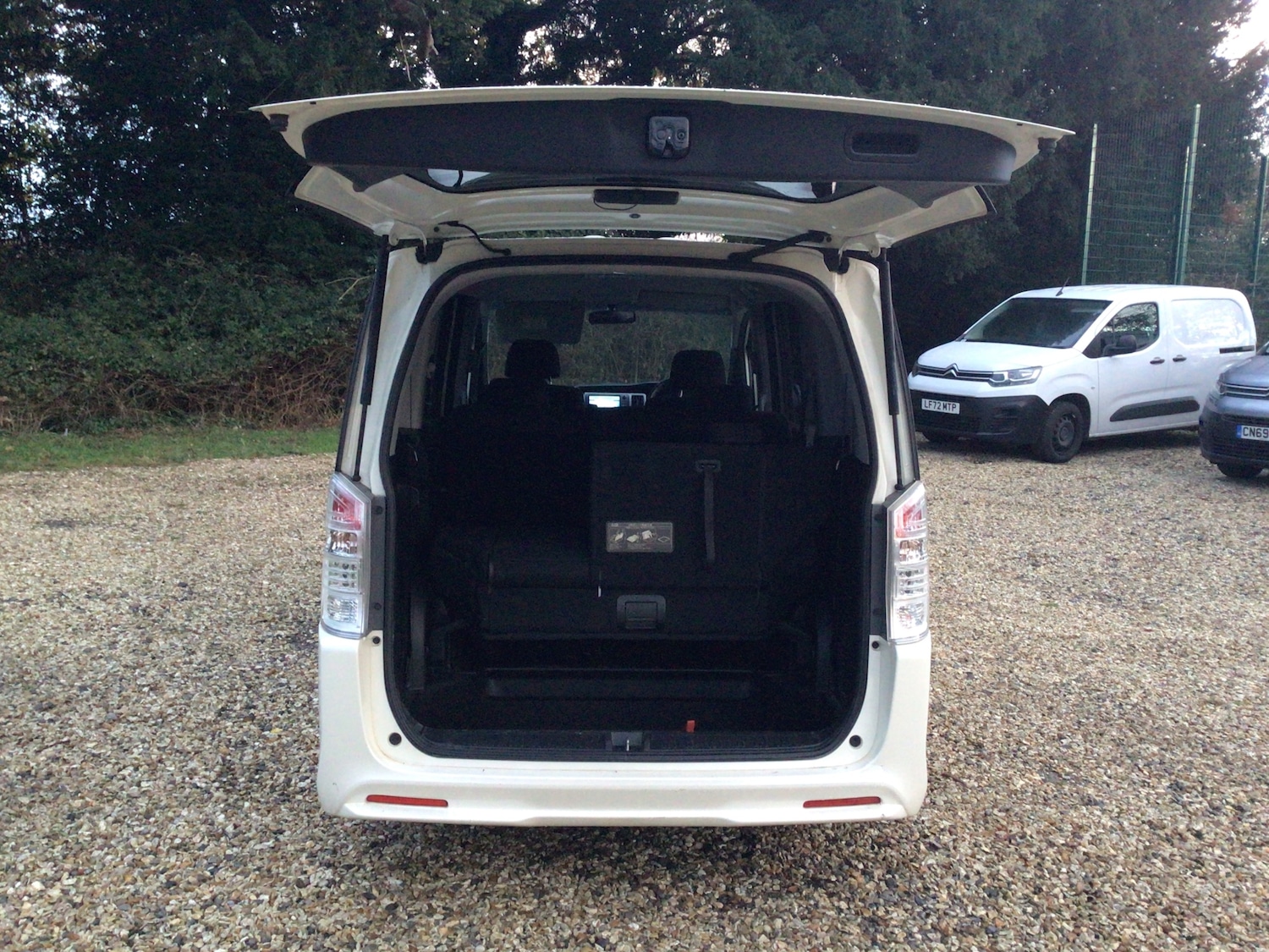 Used Honda Stepwagon 2025 for sale - 76798681: Photo 9