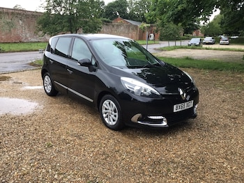 Used Renault Scenic 2015 for sale - 79293321: Photo