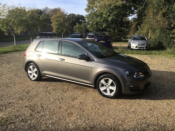 Used Volkswagen Golf 2017 for sale - 76514364: Photo