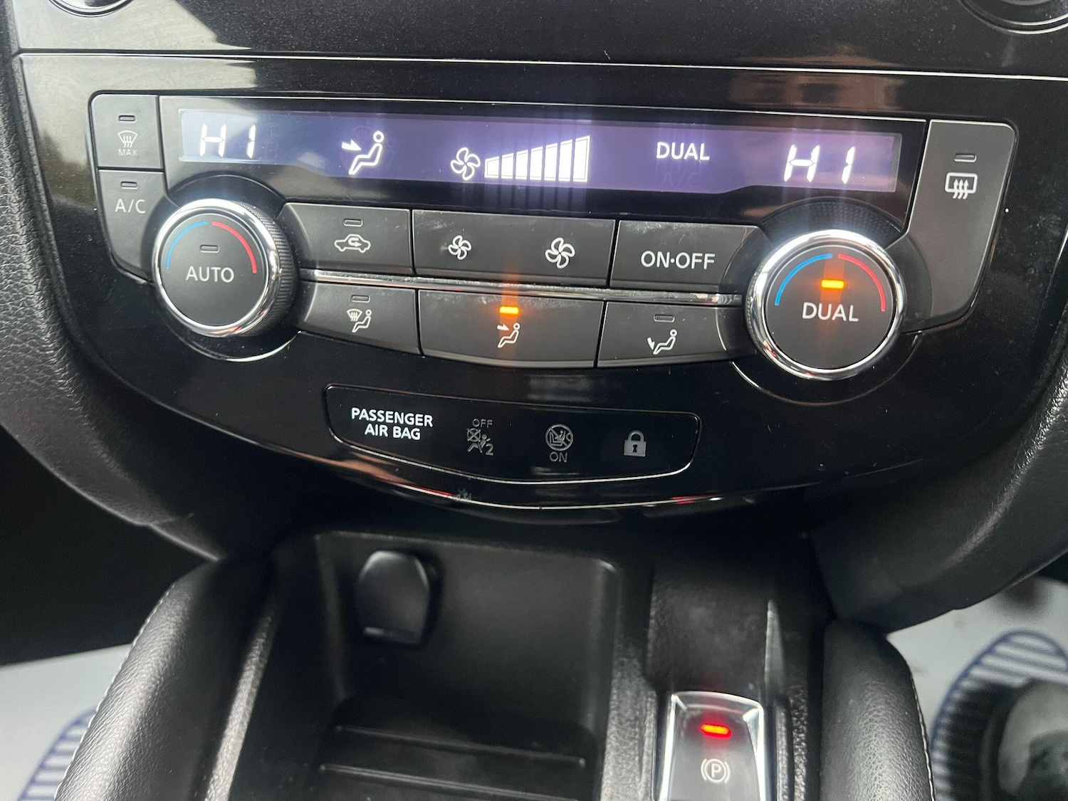 Used Nissan Qashqai 2015 for sale - 76326046: Photo 22
