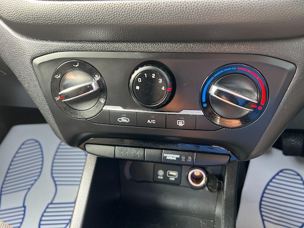 Used Hyundai i20 2017 for sale - 74849327: Photo 23