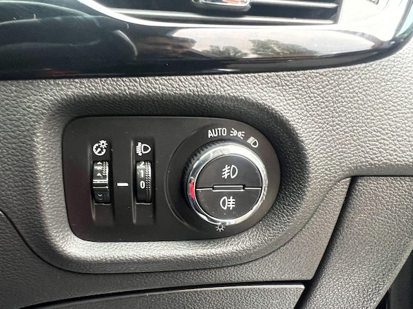Used Vauxhall Astra 2017 for sale - 76201121: Photo 28