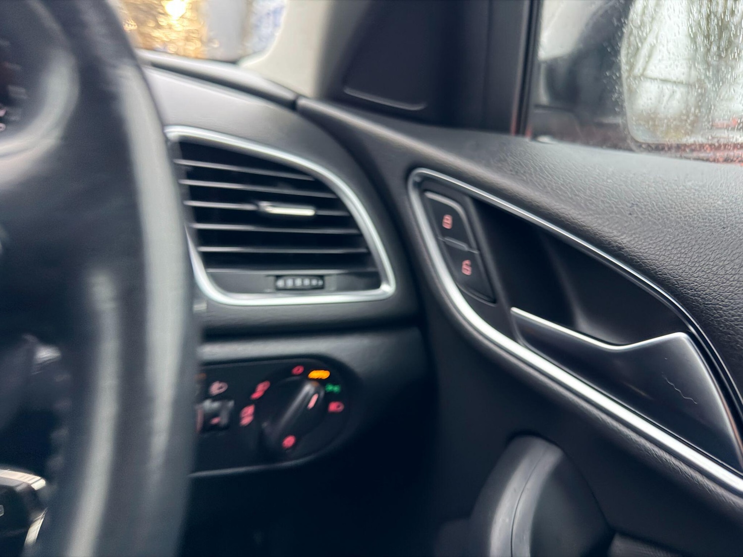 Used Audi Q3 2014 for sale - 77290820: Photo 24