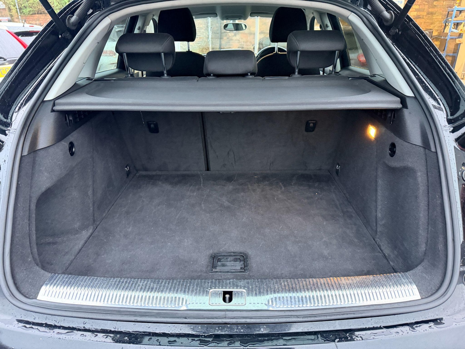 Used Audi Q3 2014 for sale - 77290820: Photo 33