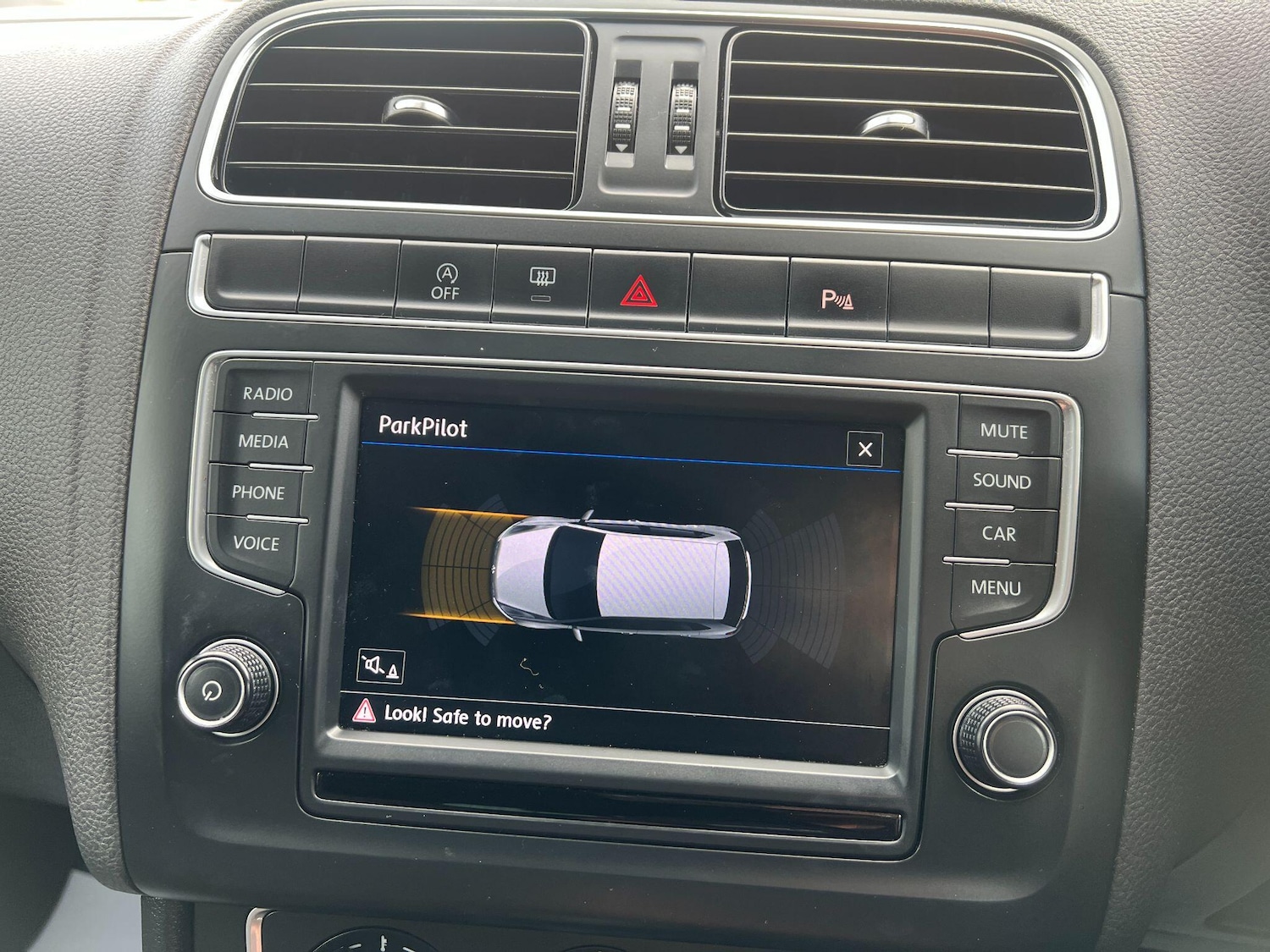 Used Volkswagen Polo 2017 for sale - 76121966: Photo 24