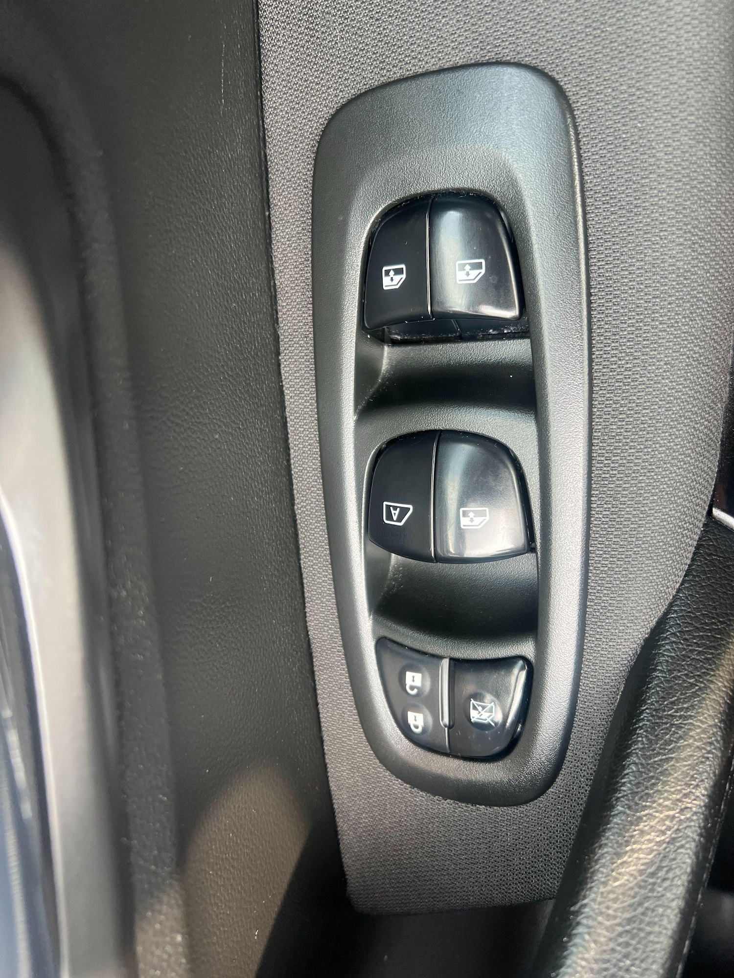 Used Renault Kadjar 2016 for sale - 76987629: Photo 31