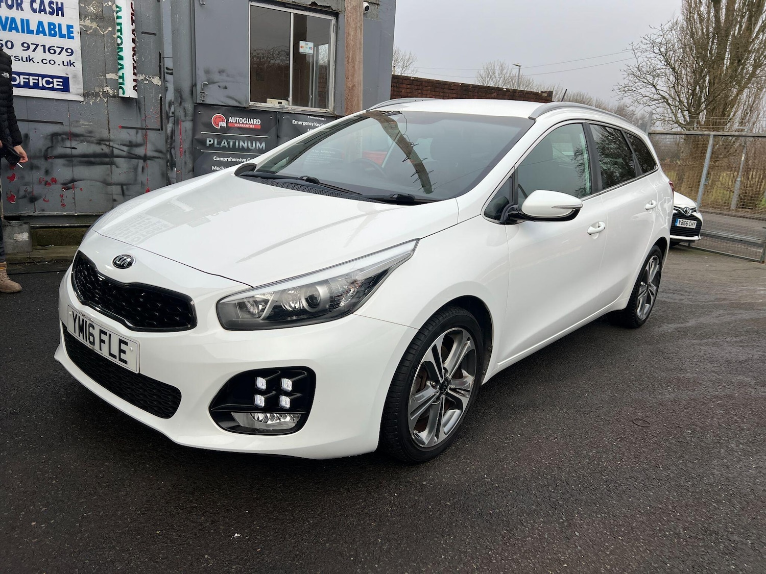 Used Kia Ceed for sale - 76824201: Photo 9