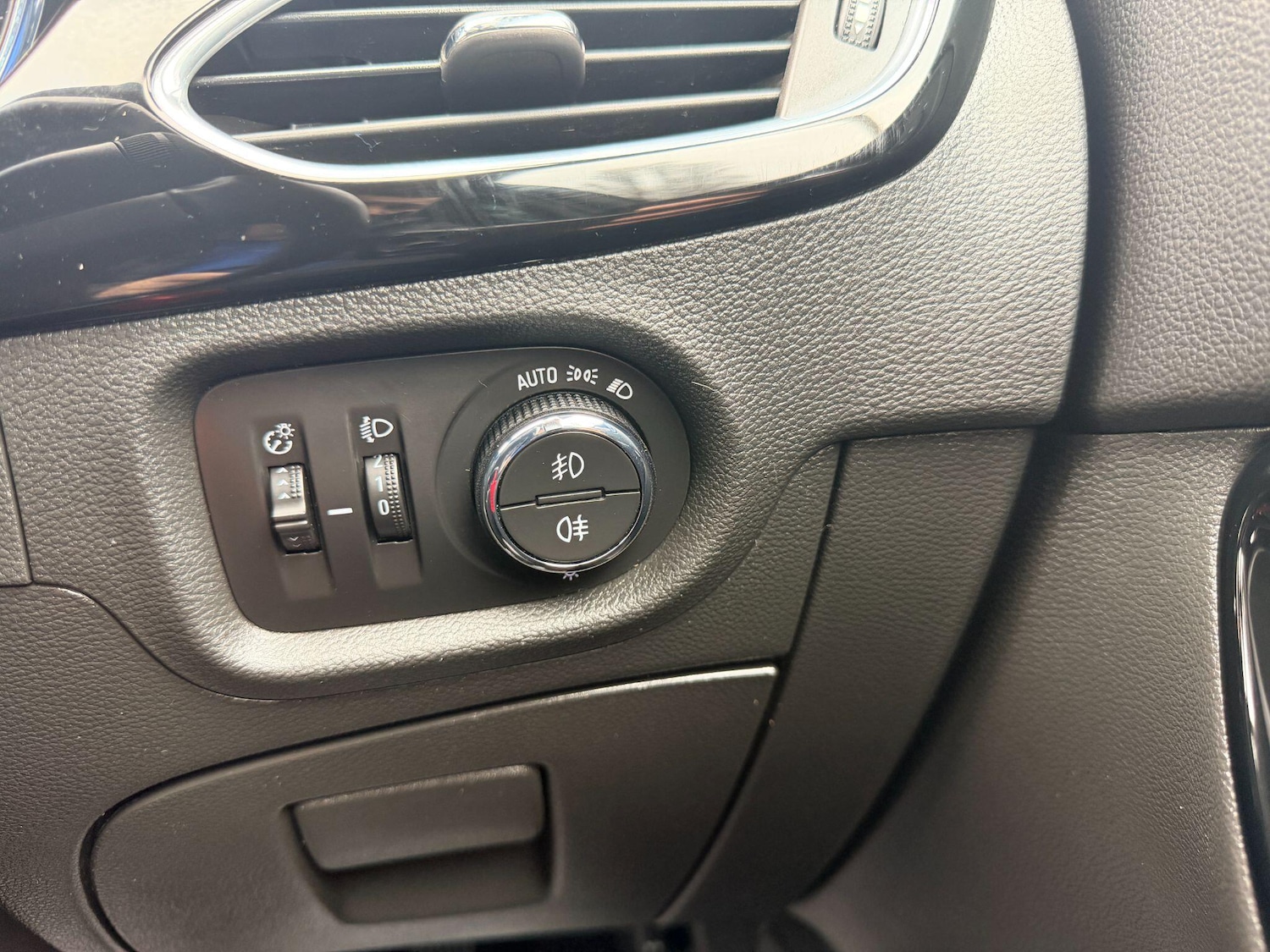 Used Vauxhall Astra 2019 for sale - 77794330: Photo 23