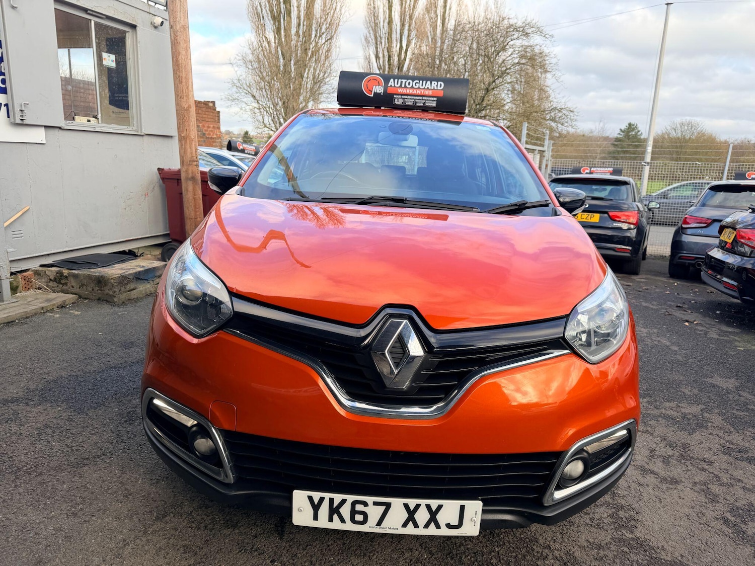 Used Renault Captur 2017 for sale - 77050166: Photo 2