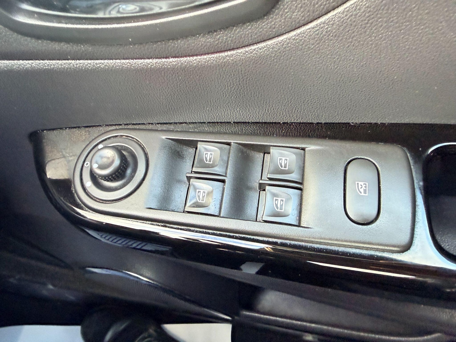 Used Renault Captur 2017 for sale - 77050166: Photo 27