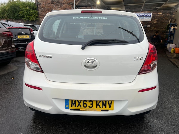 Used Hyundai i20 2013 for sale - 76307653: Photo 13
