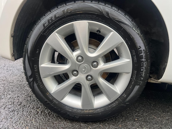 Used Hyundai i20 2013 for sale - 76307653: Photo 28