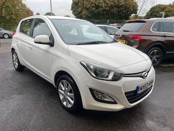 Used Hyundai i20 2013 for sale - 76307653: Photo 3