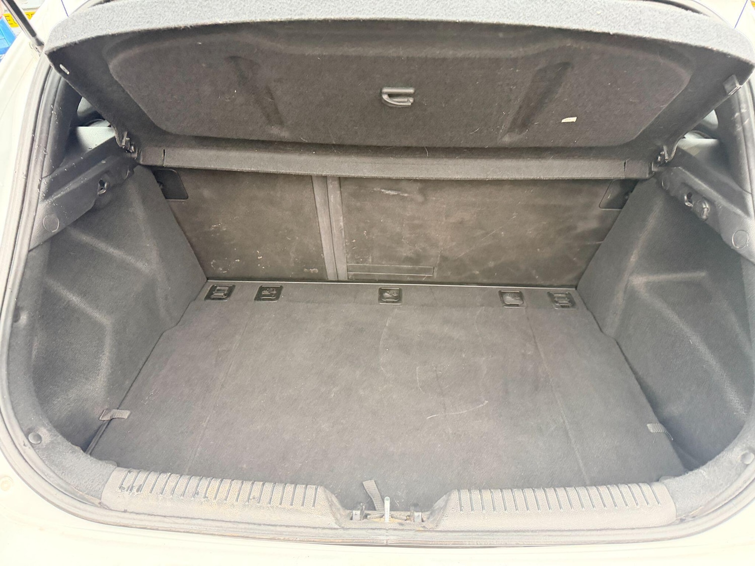 Used Hyundai i30 2015 for sale - 77278993: Photo 33