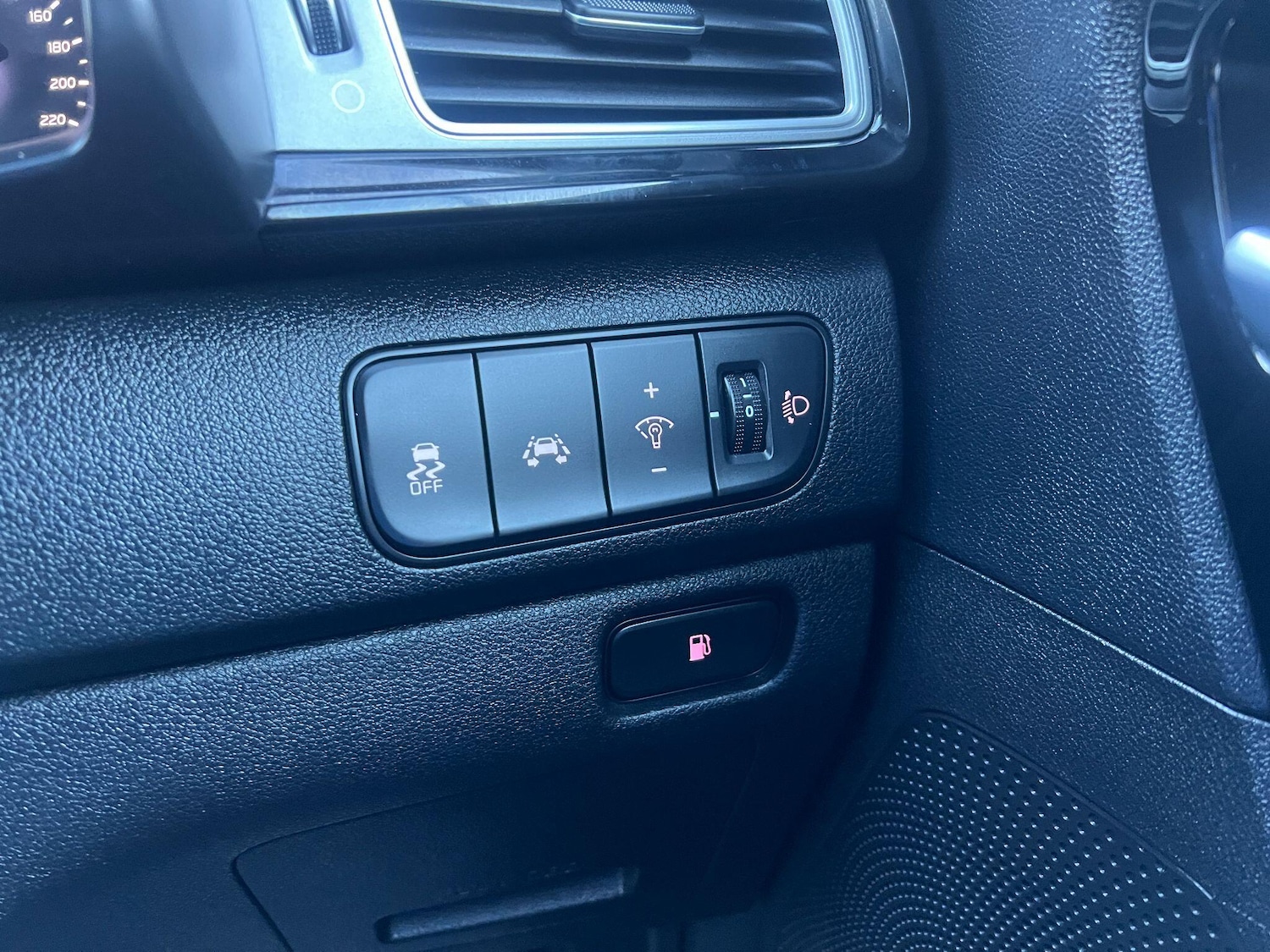 Used Kia Niro 2016 for sale - 76993432: Photo 36