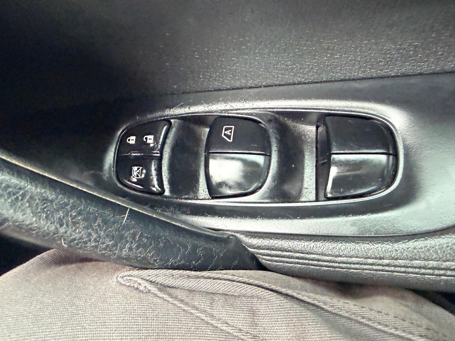 Used Nissan Qashqai 2015 for sale - 76633638: Photo 28