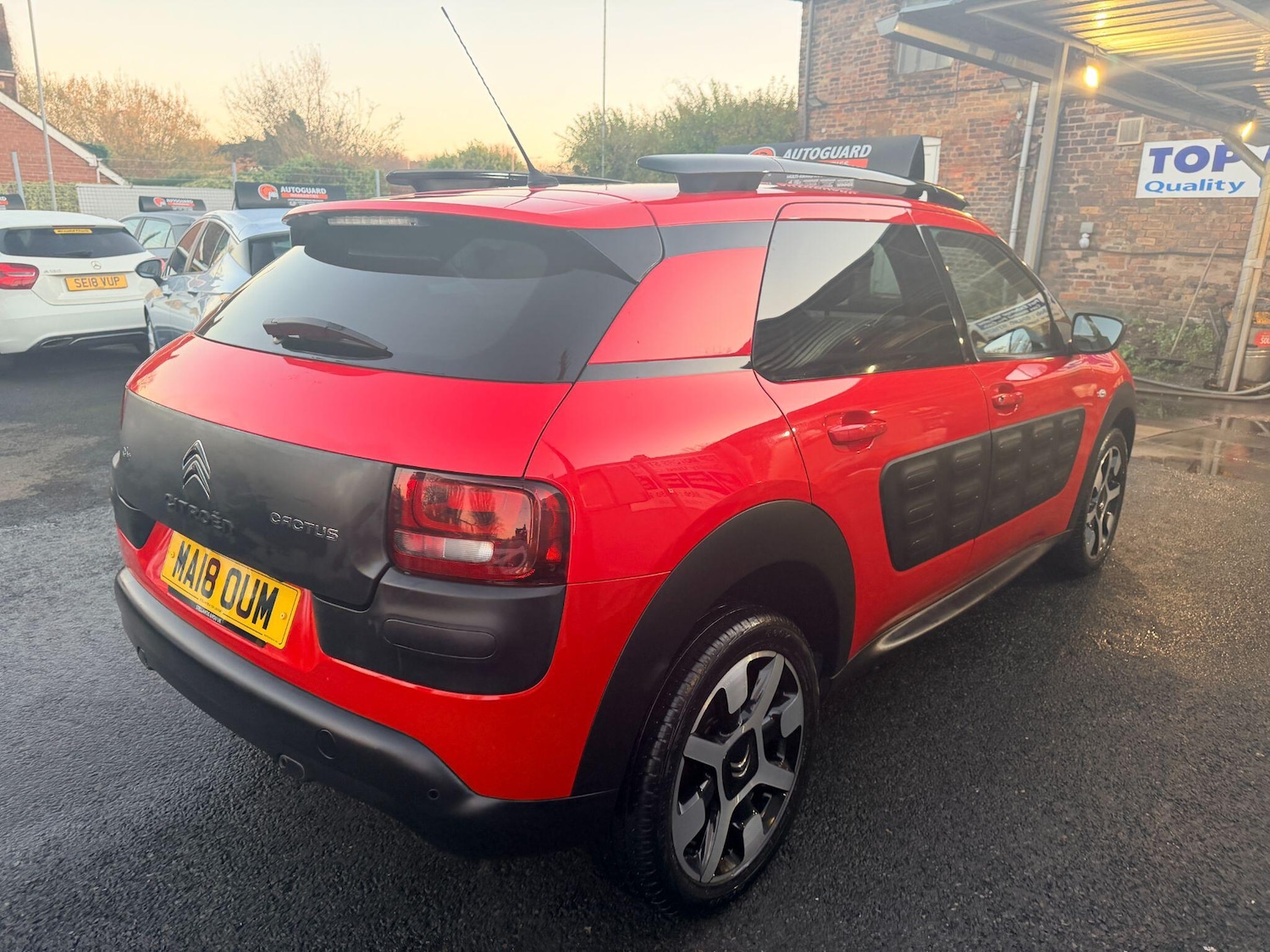 Used Citroen C4 Cactus 2018 for sale - 76701177: Photo 15