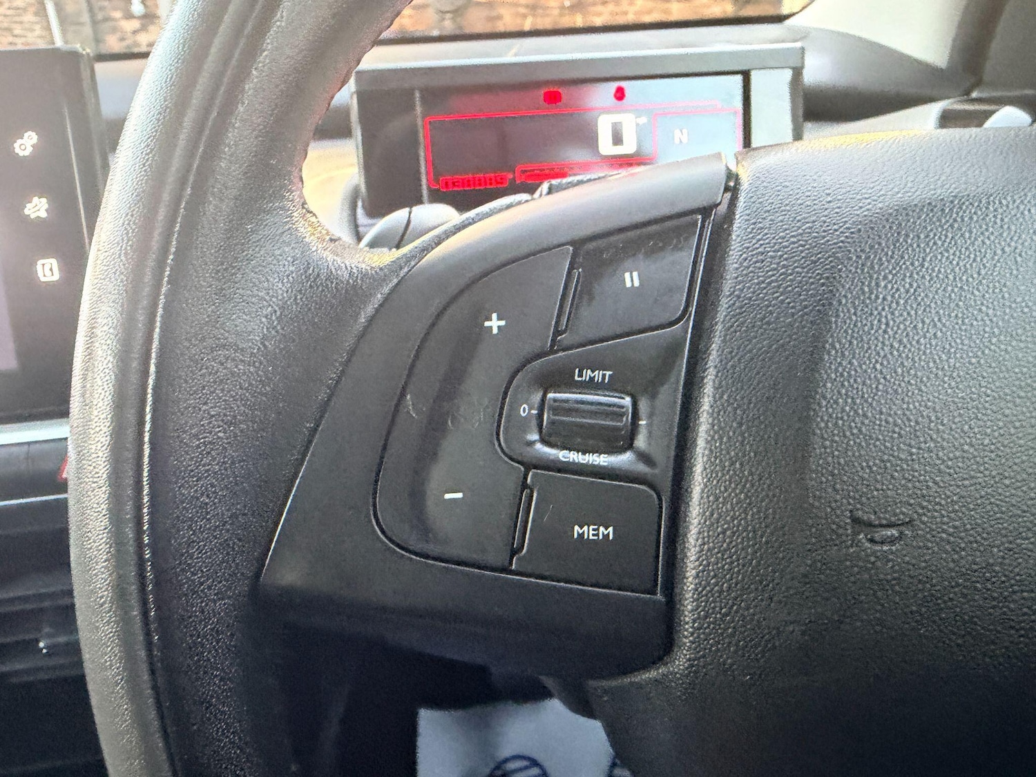 Used Citroen C4 Cactus 2018 for sale - 76701177: Photo 22