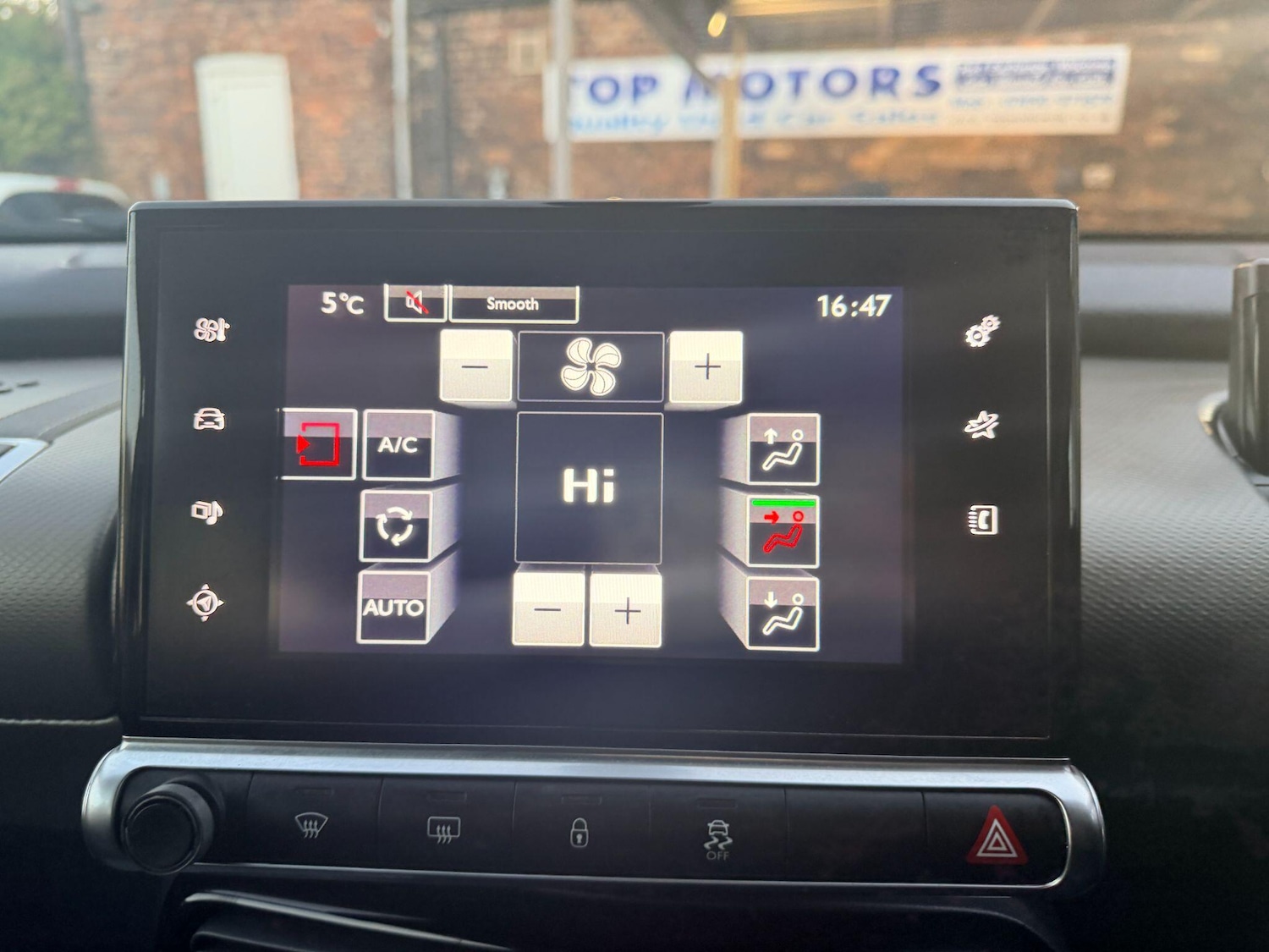 Used Citroen C4 Cactus 2018 for sale - 76701177: Photo 30