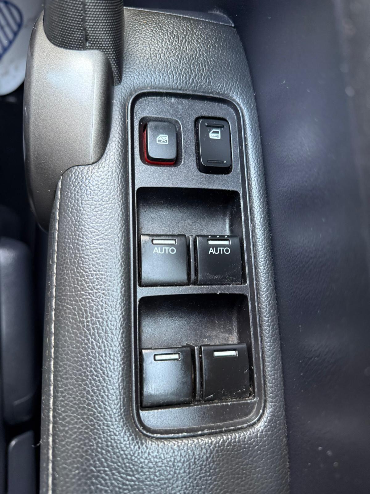 Used Honda CR-V 2011 for sale - 77155589: Photo 17