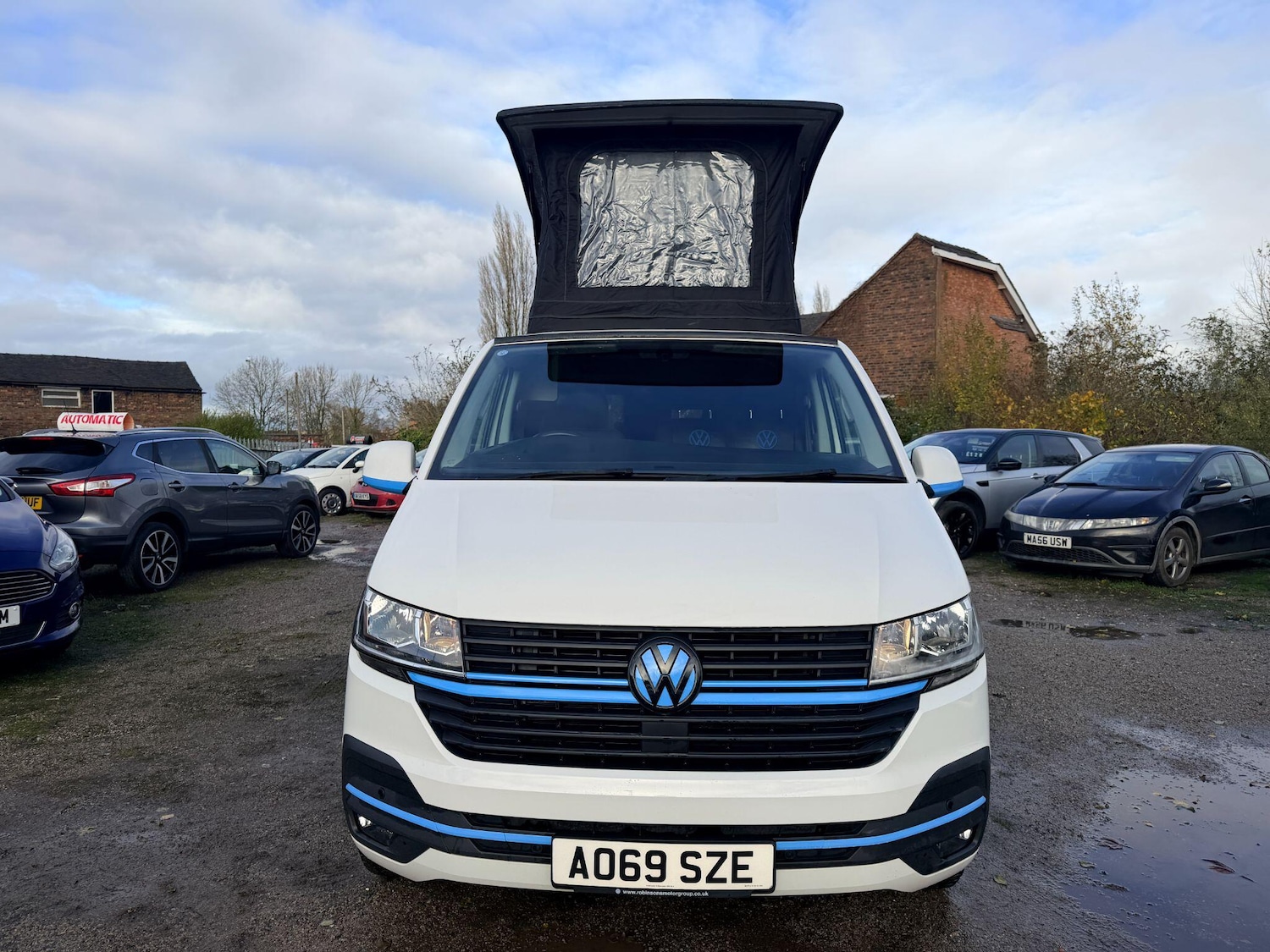 Used Volkswagen Transporter 2019 for sale - 76997283: Photo 2