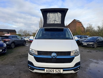 Used Volkswagen Transporter 2019 for sale - 76997283: Photo