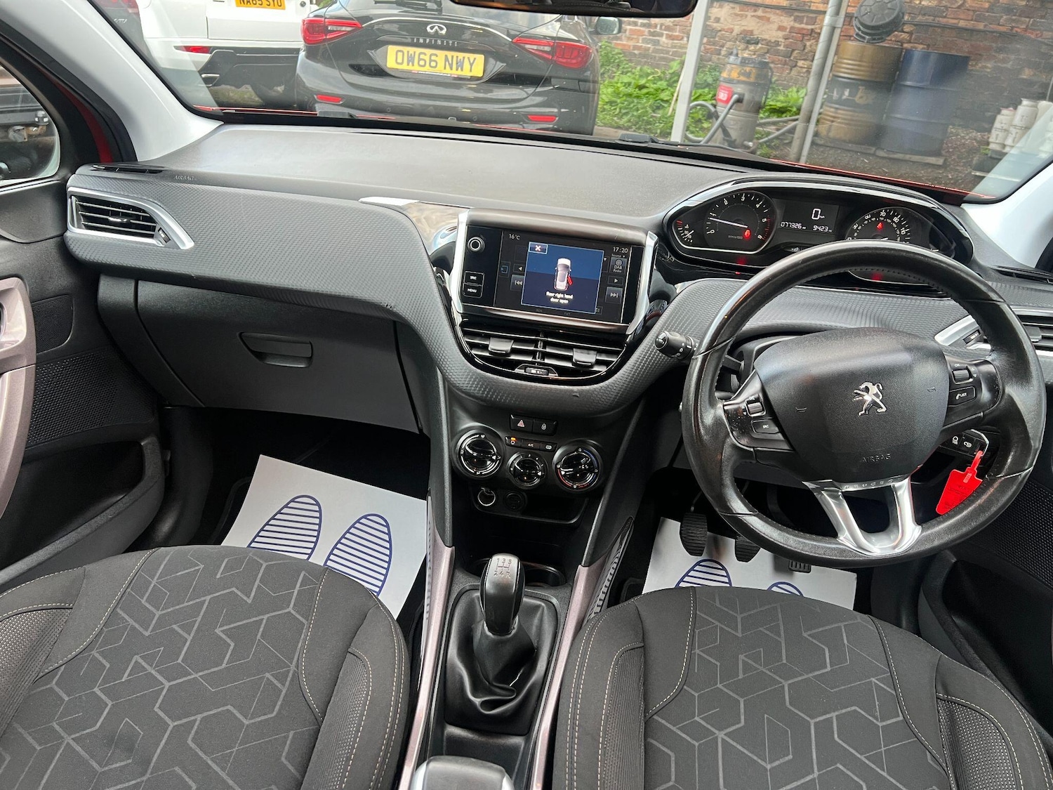 Used Peugeot 2008 2016 for sale - 76137021: Photo 19