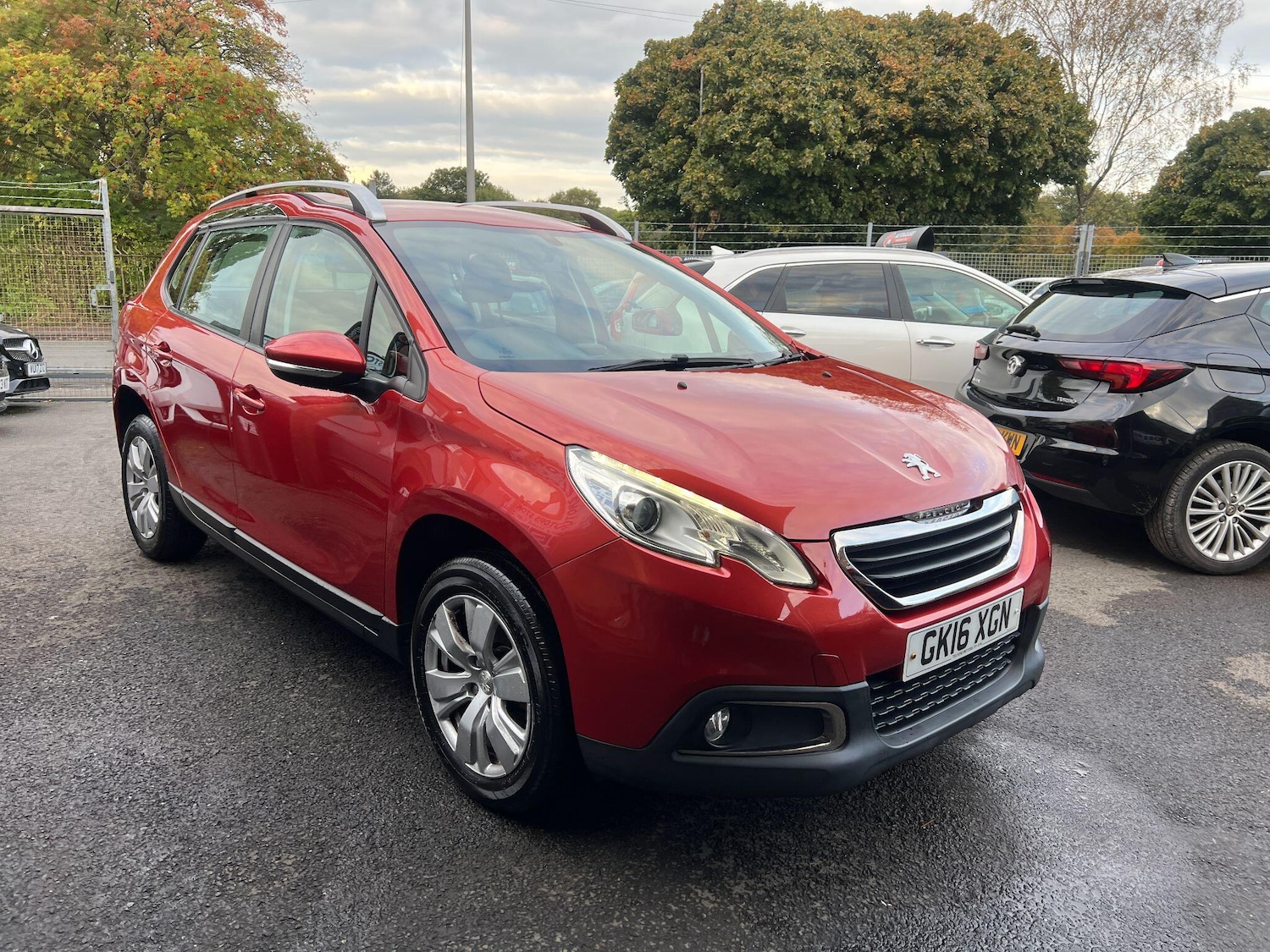 Used Peugeot 2008 2016 for sale - 76137021: Photo 2