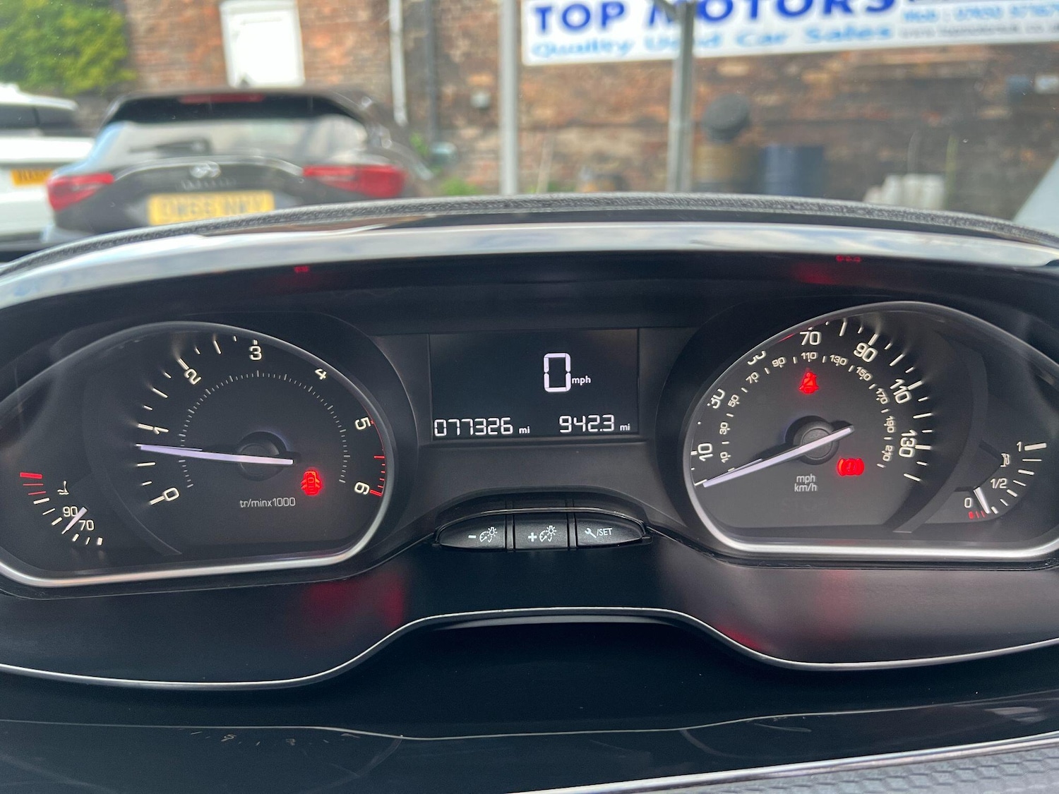 Used Peugeot 2008 2016 for sale - 76137021: Photo 21