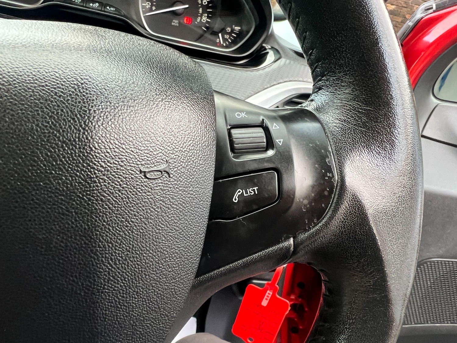 Used Peugeot 2008 2016 for sale - 76137021: Photo 26