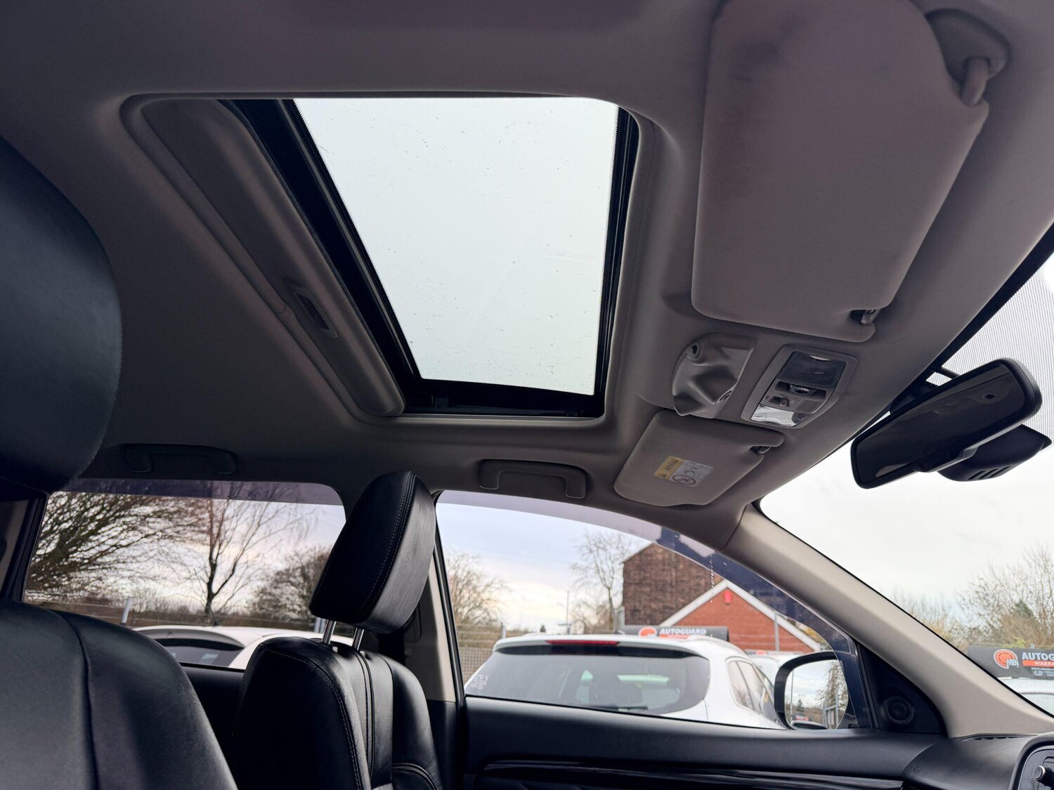 Used Mitsubishi Outlander 2017 for sale - 76898562: Photo 37