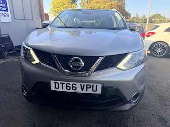Used Nissan Qashqai 2017 for sale - 79316243: Photo