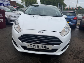 Used Ford Fiesta 2015 for sale - 79075296: Photo