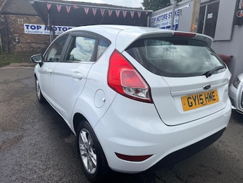 Used Ford Fiesta 2015 for sale - 79075296: Photo
