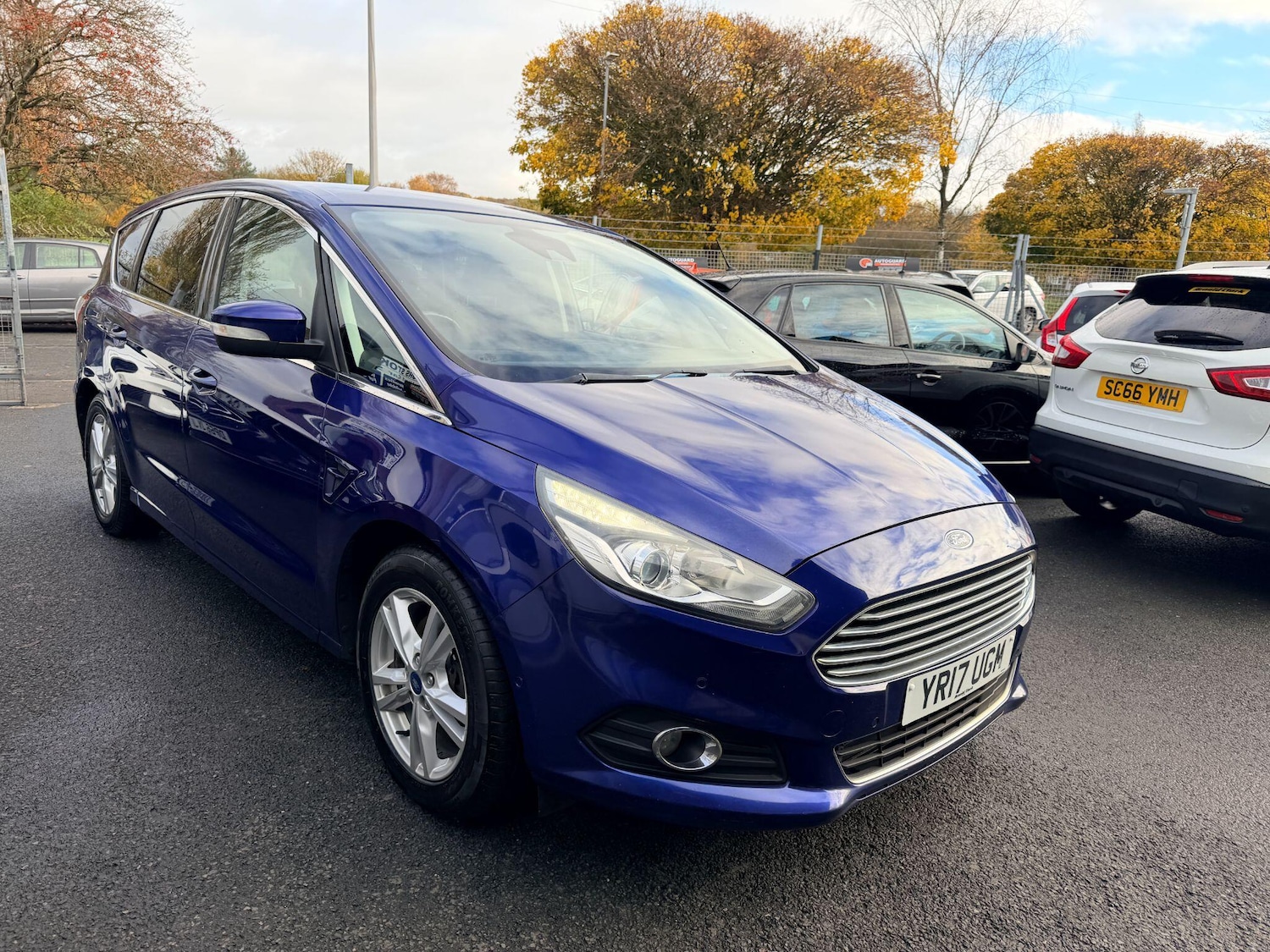 Used Ford S-Max for sale - 76521463: Photo 2