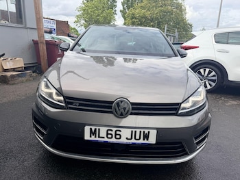 Used Volkswagen Golf 2016 for sale - 78676475: Photo