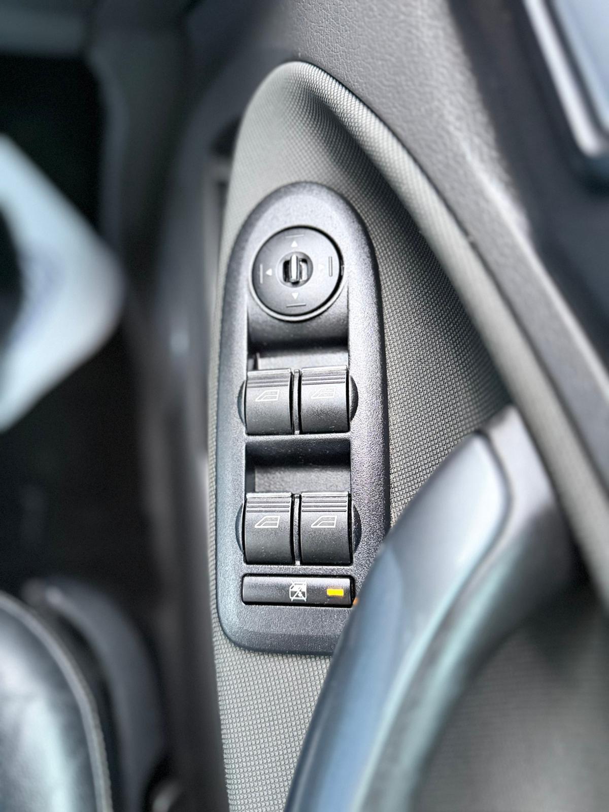 Used Ford Kuga 2010 for sale - 77320872: Photo 14