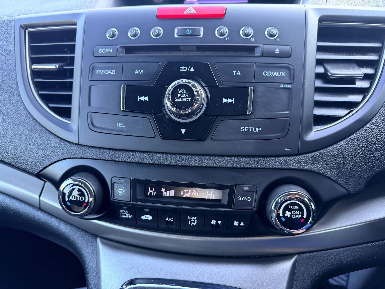 Used Honda CR-V 2014 for sale - 77754001: Photo 32