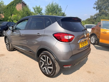 Used Renault Captur 2016 for sale - 79373262: Photo