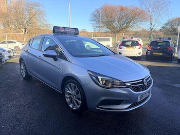 Used Vauxhall Astra 2017 for sale - 76702373: Photo