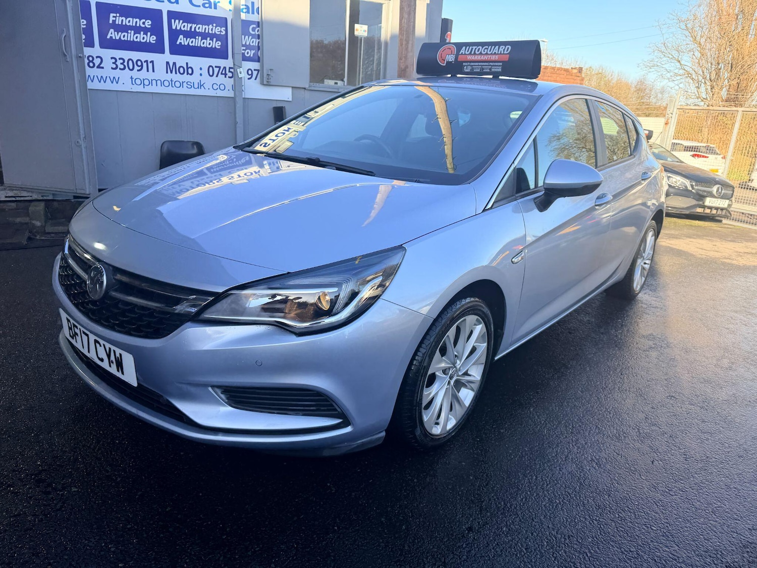 Used Vauxhall Astra 2017 for sale - 76702373: Photo 3