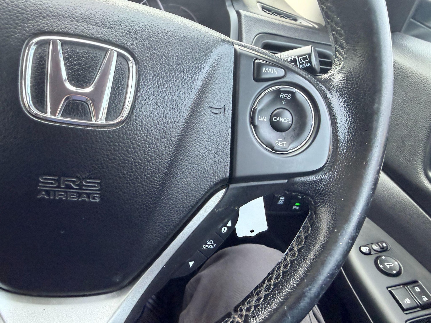 Used Honda CR-V 2015 for sale - 76498426: Photo 31