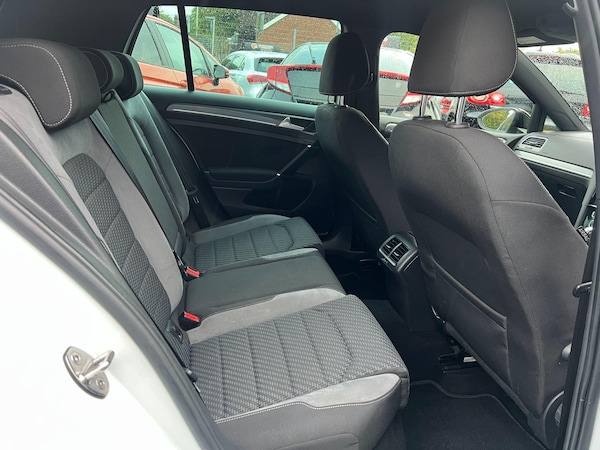 Used Volkswagen Golf 2018 for sale - 76190076: Photo 24