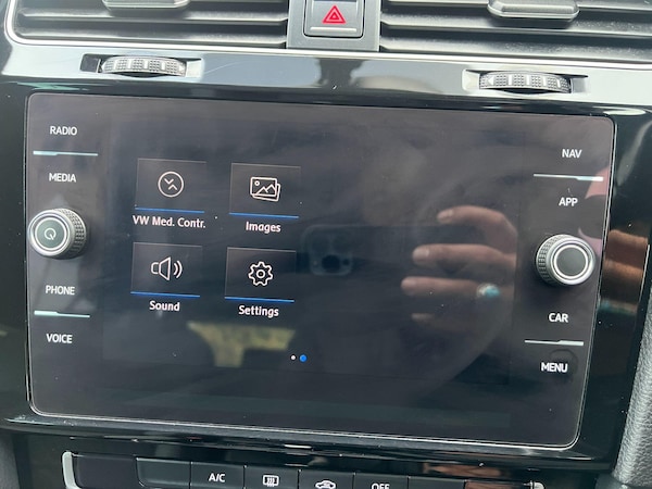 Used Volkswagen Golf 2018 for sale - 76190076: Photo 29