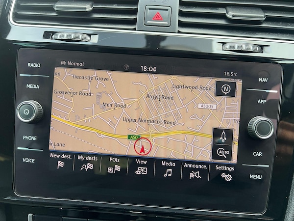 Used Volkswagen Golf 2018 for sale - 76190076: Photo 30